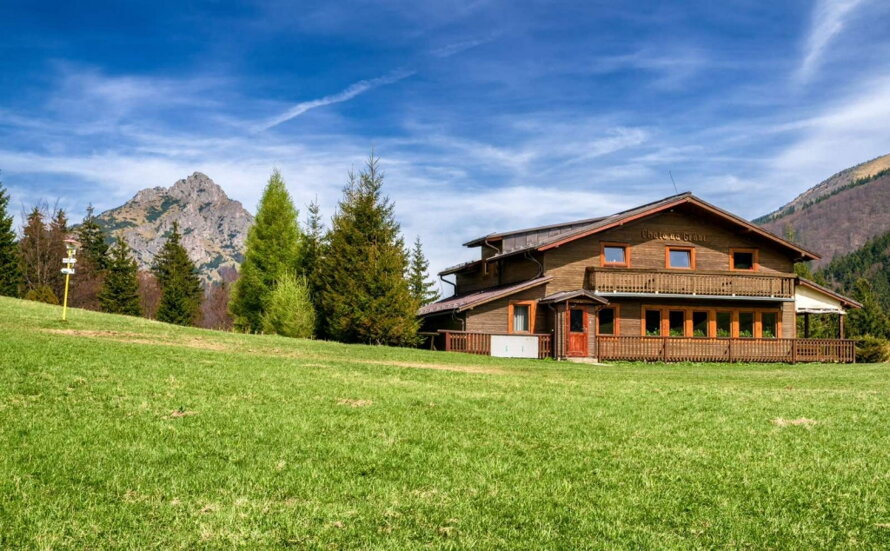 Túra na Chatu na Grúni