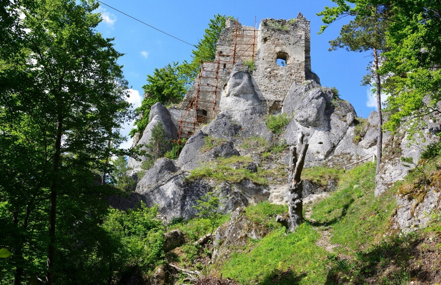 Túra Hričovský hrad